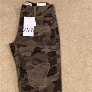 NWT Zara Relaxed Camo Pants